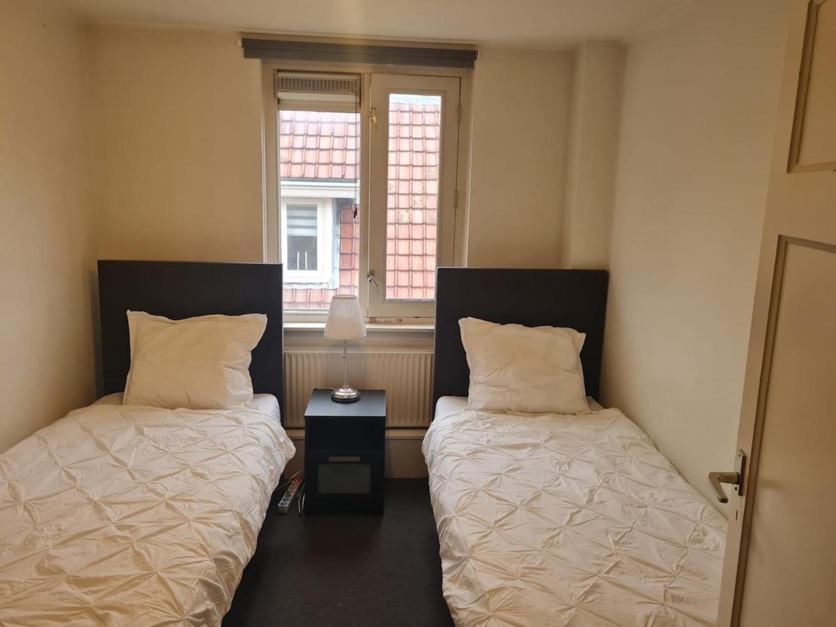 Three Bedroom Lovely Apartment Остербек Екстериор снимка